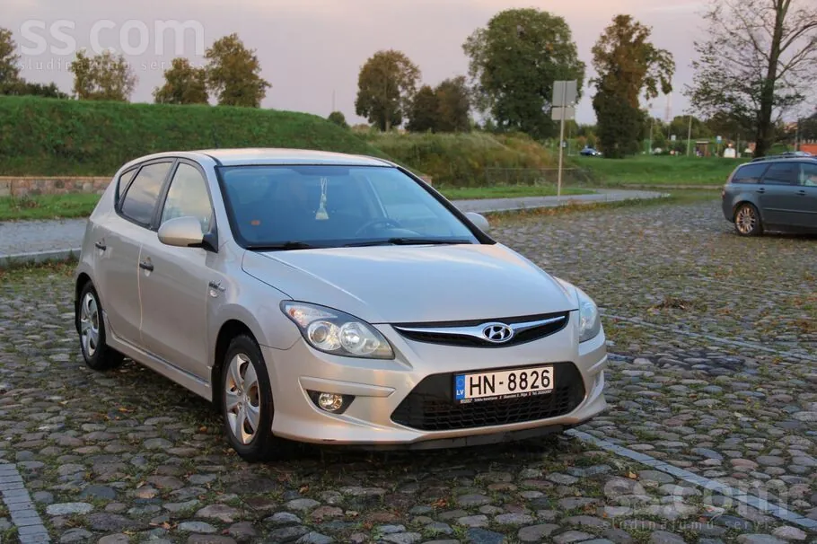 Hyundai I30 2010 photo 2