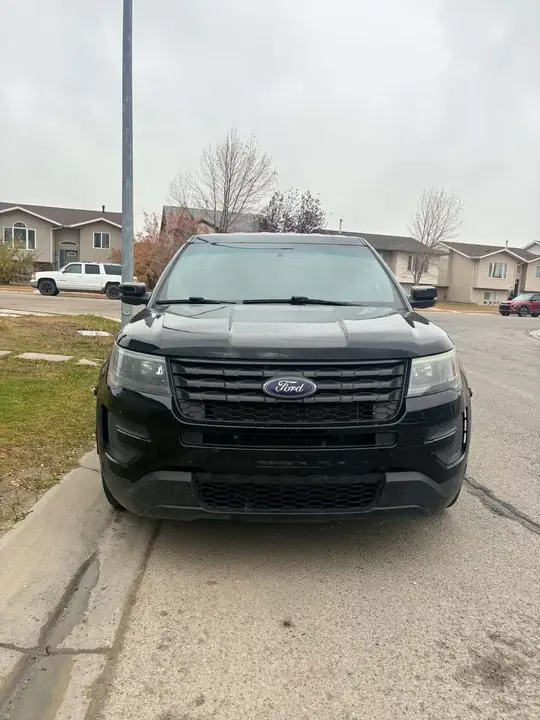 Ford Explorer 2016 photo 2