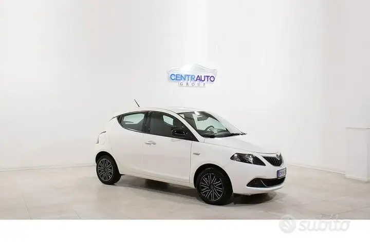 Lancia Ypsilon 2022 photo 3