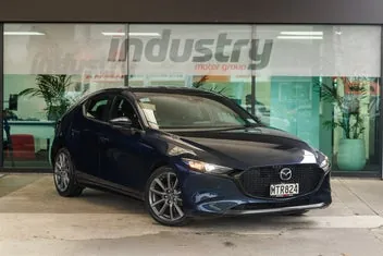 Mazda 3 2020 photo 2