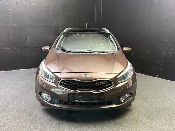 Kia Ceed 2013 photo 3