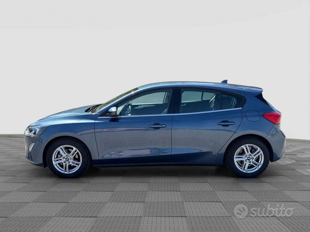 Ford Focus 2021 photo 2
