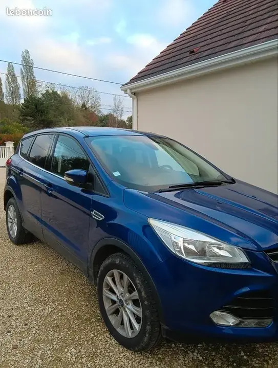 Ford Kuga 2015 photo 2
