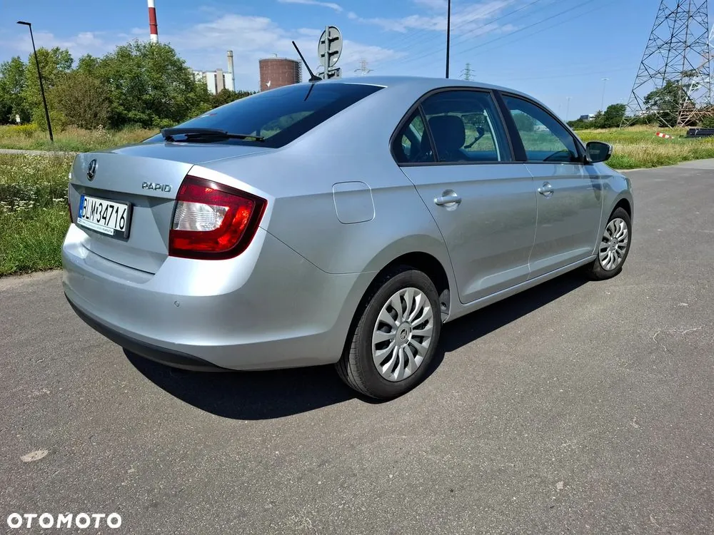 Skoda Rapid 2018 photo 5