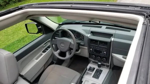 Jeep Liberty 2008 photo 5