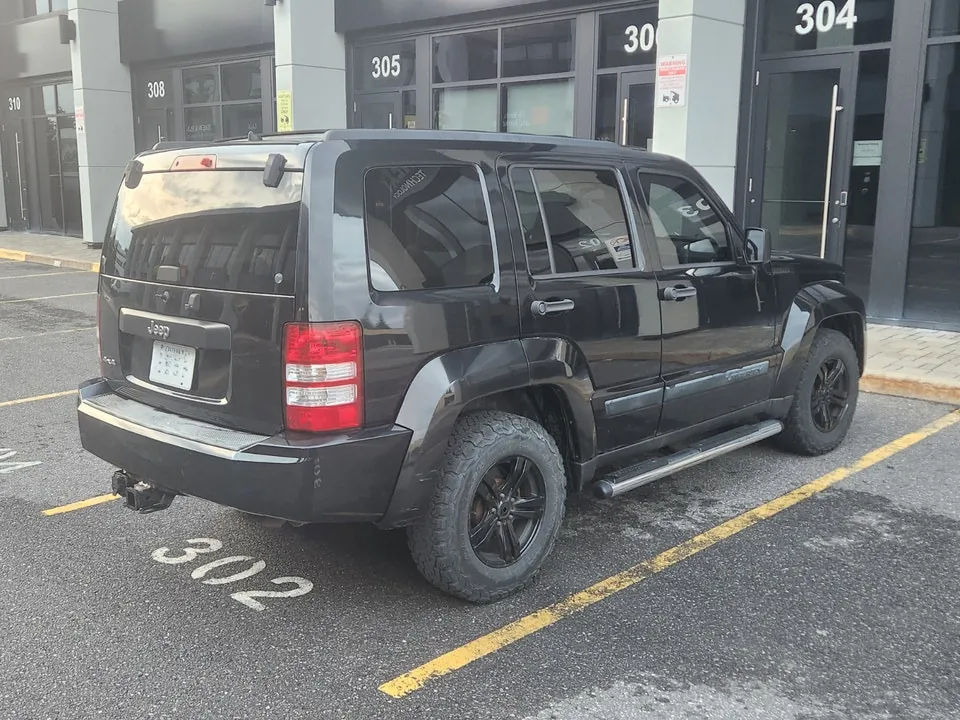 Jeep Liberty 2008 photo 2