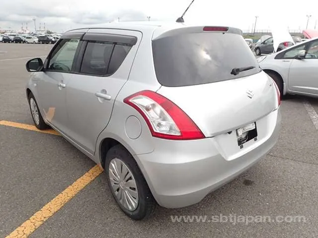 Suzuki Swift 2015 photo 3