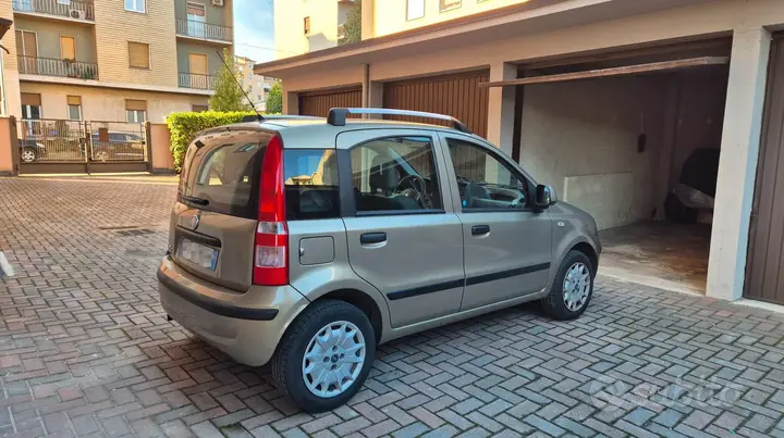 Fiat Panda 2011 photo 2