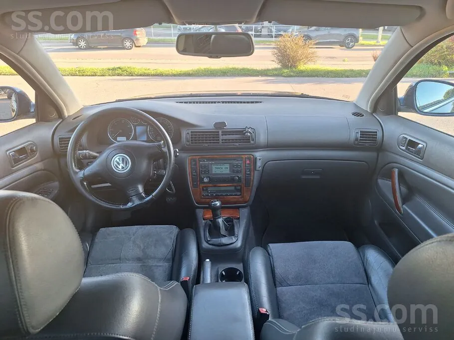 Volkswagen Passat 2004 photo 4
