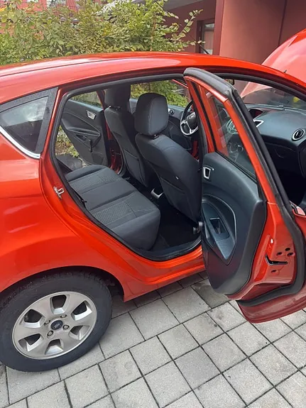 Ford Fiesta 2012 photo 5