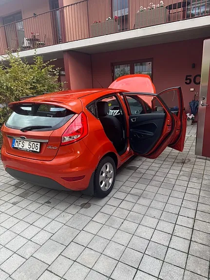 Ford Fiesta 2012 photo 4
