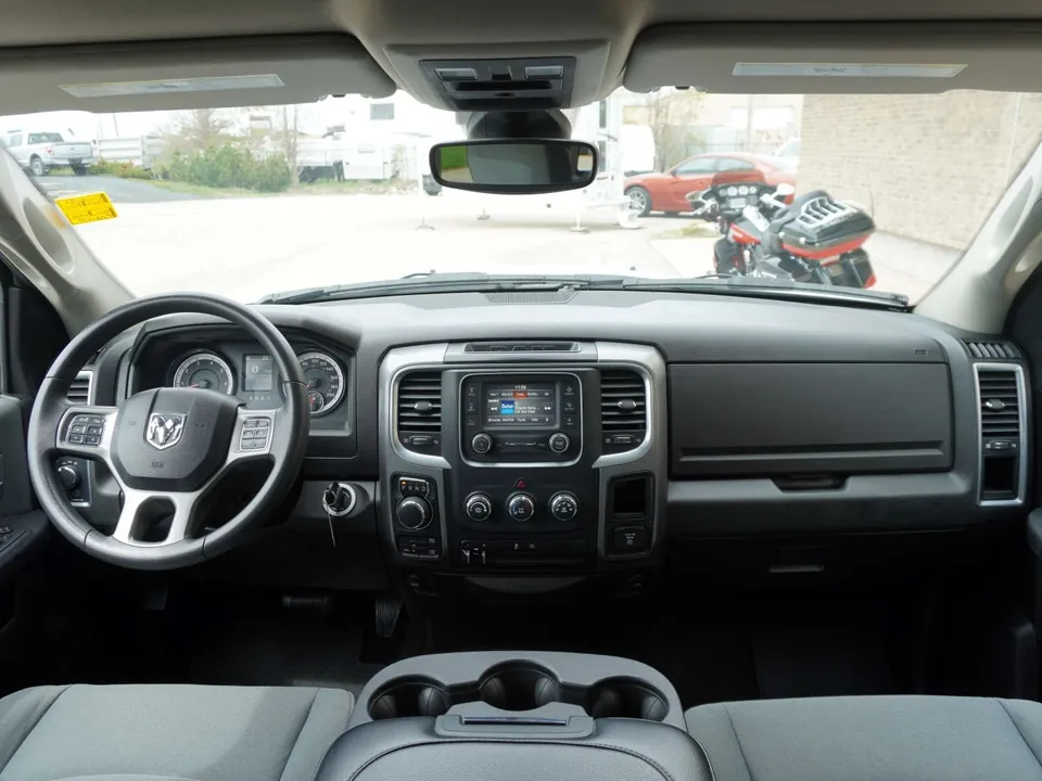 Ram 1500 2023 photo 2
