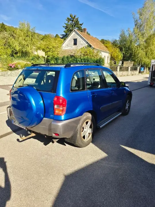 Toyota Rav4 2002 photo 3