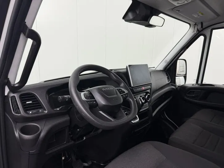 Iveco Daily 2024 photo 3