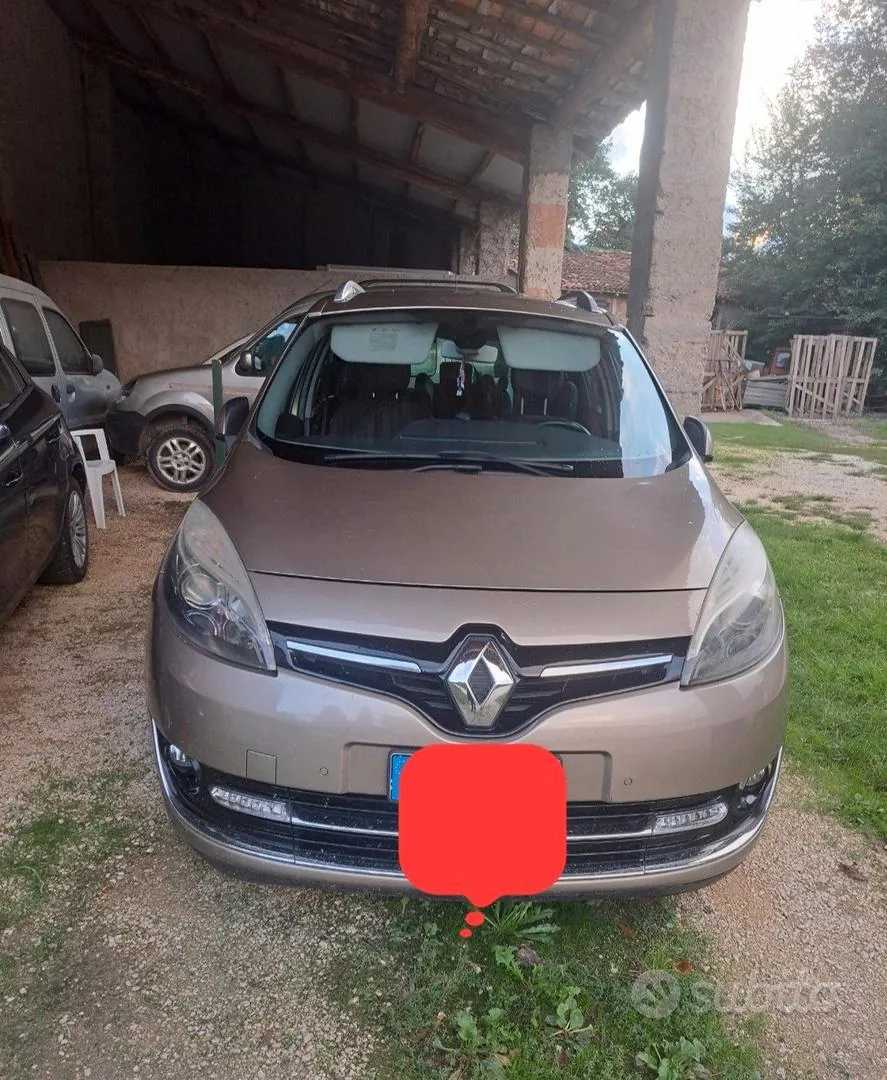 Renault Scenic 2013 photo 4