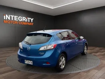 Mazda Axela 2012 photo 4