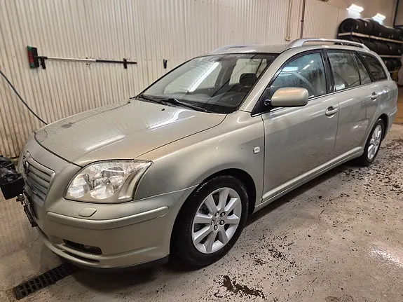 Toyota Avensis 2006 photo 4