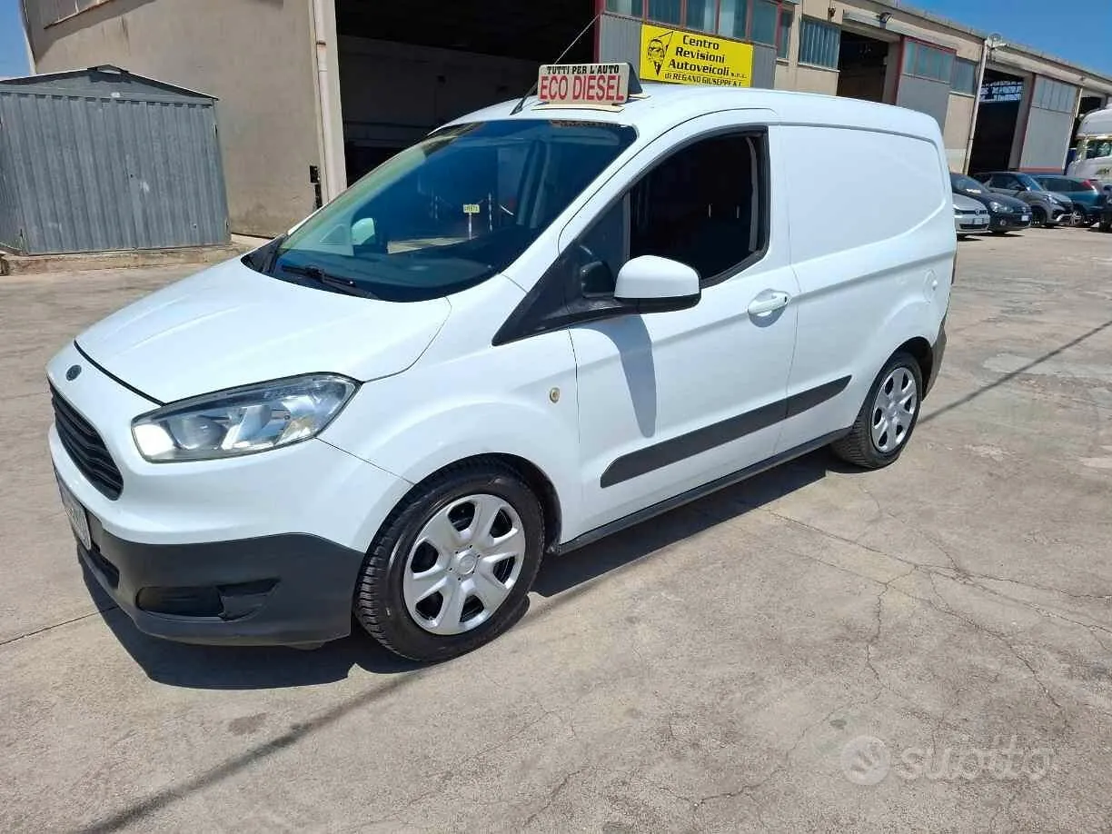 Ford Transit Courier 2015 photo 3