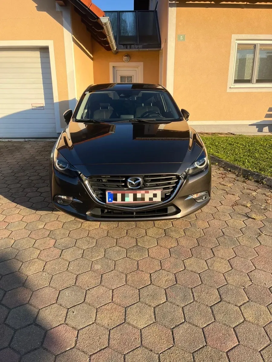 Mazda Mazda3 2017 photo 3
