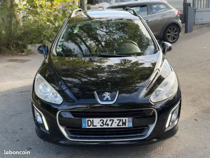 Peugeot 308 2013 photo 3