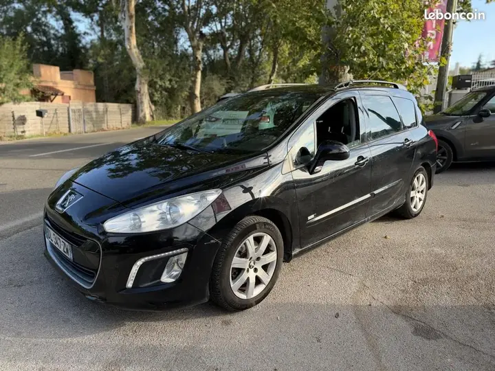 Peugeot 308 2013 photo 2