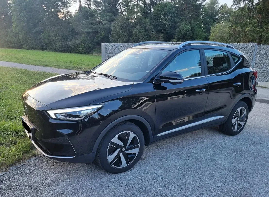 MG Zs Ev 2023 photo 2