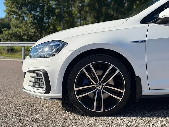 Volkswagen Golf Vii 2020 photo 3