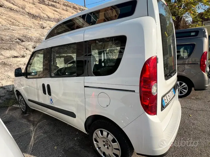 Fiat Doblò 2015 photo 2