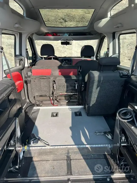 Fiat Doblò 2015 photo 4