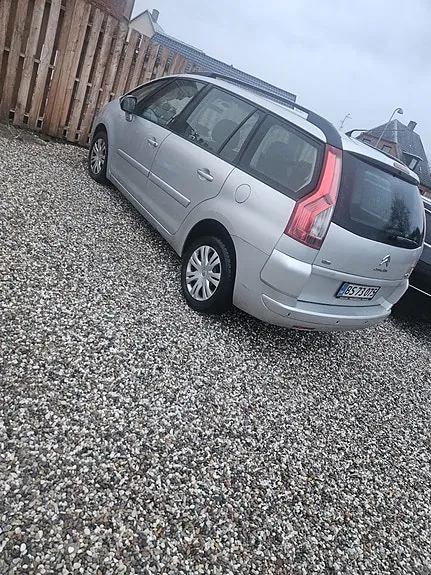 Citroen Grand C4 Picasso 2012 photo 3
