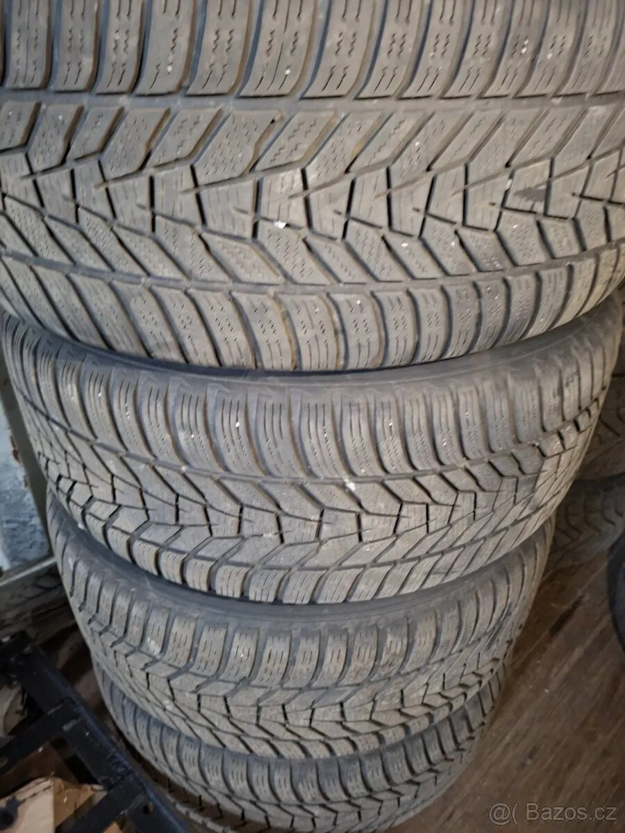 Volkswagen Touareg photo 2