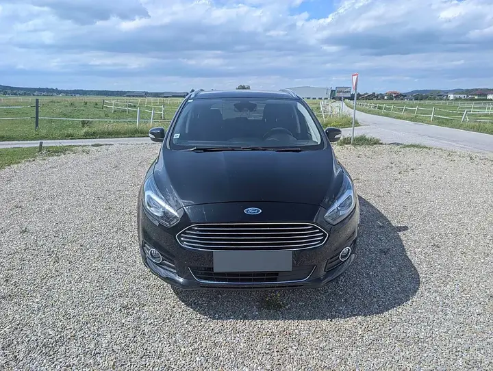 Ford S-Max 2018 photo 2
