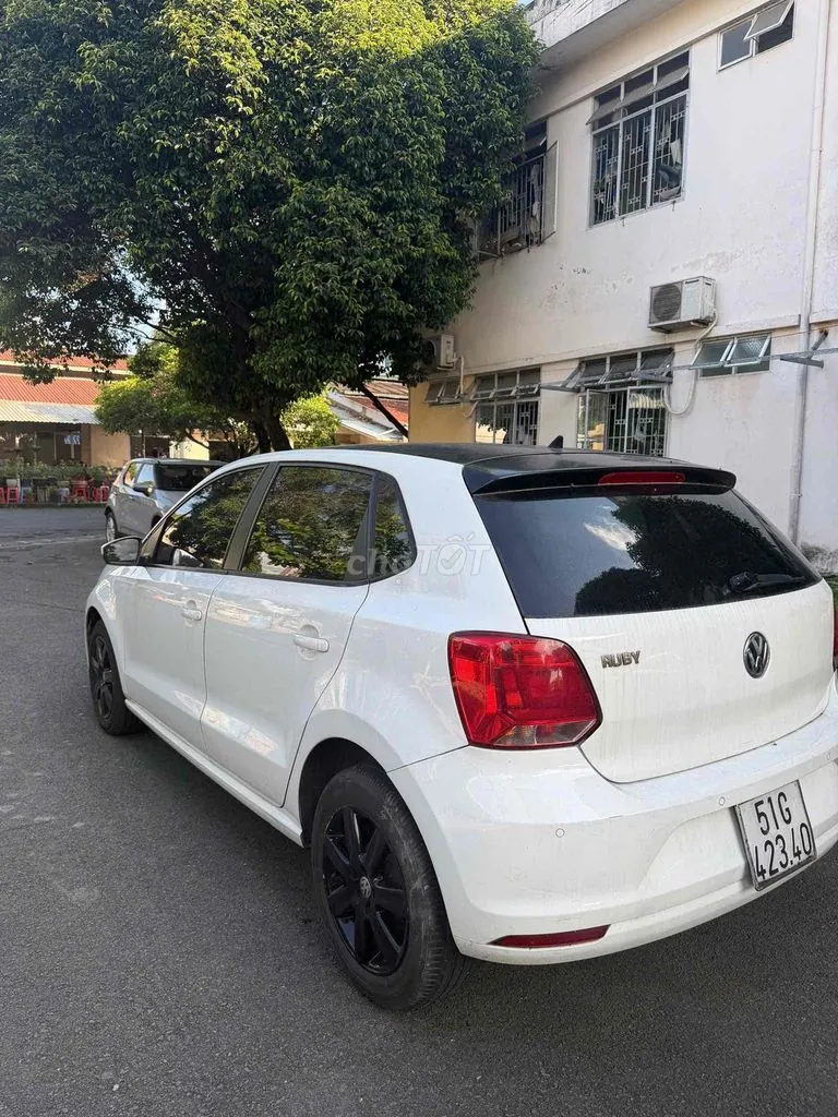 Volkswagen Polo 2016 photo 2
