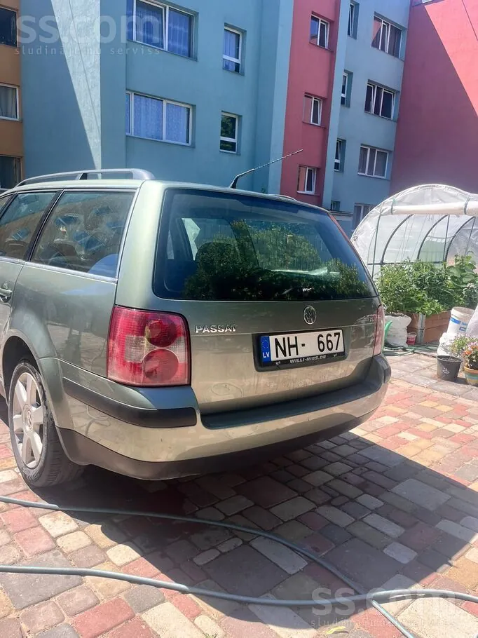 Volkswagen Passat 2003 photo 3
