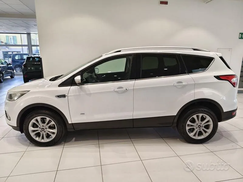 Ford Kuga 2018 photo 2