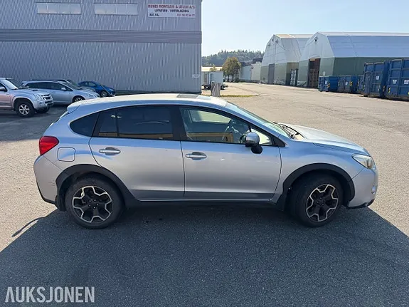 Subaru Xv 2012 photo 4