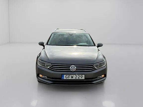 Volkswagen Passat 2016 photo 2