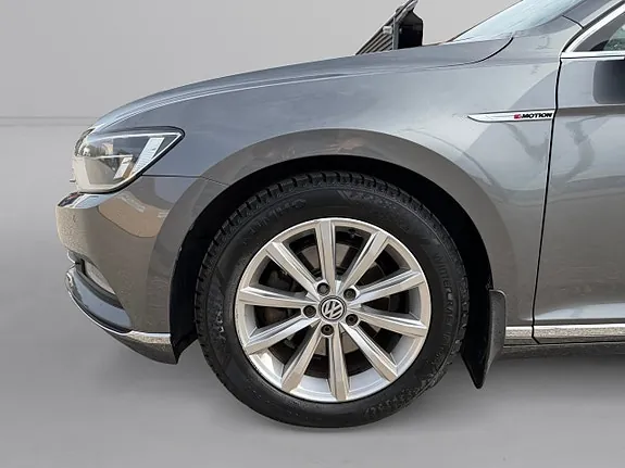Volkswagen Passat 2016 photo 3