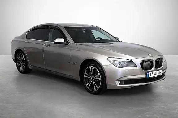BMW 730D 2011 photo 4
