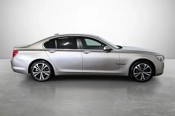 BMW 730D 2011 photo 5