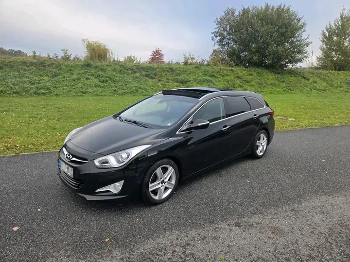 Hyundai I40