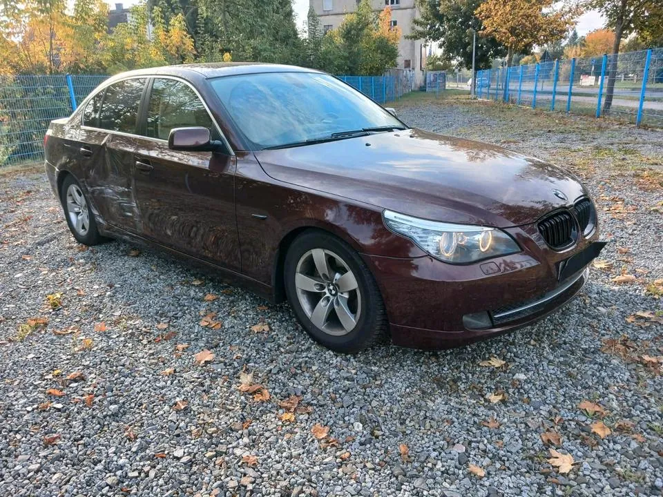 BMW 525I