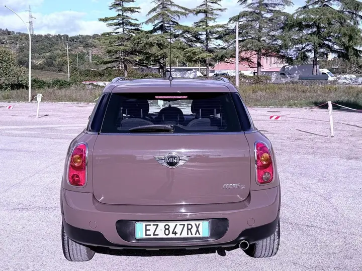 Mini Countryman 2010 photo 4