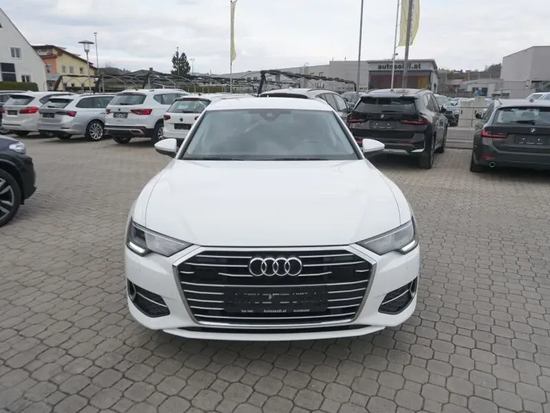Audi A6 2022 photo 2