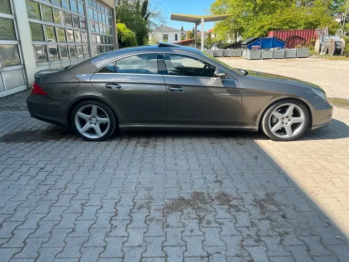Mercedes-Benz Cls 500