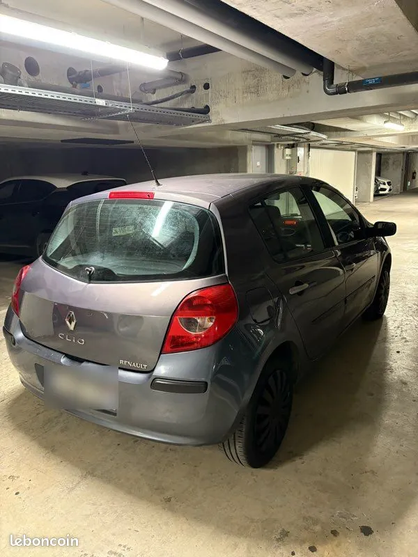 Renault Clio 2007 photo 3