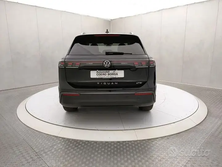 Volkswagen Tiguan 2025 photo 5