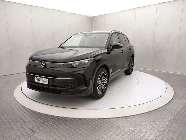 Volkswagen Tiguan 2025 photo 3