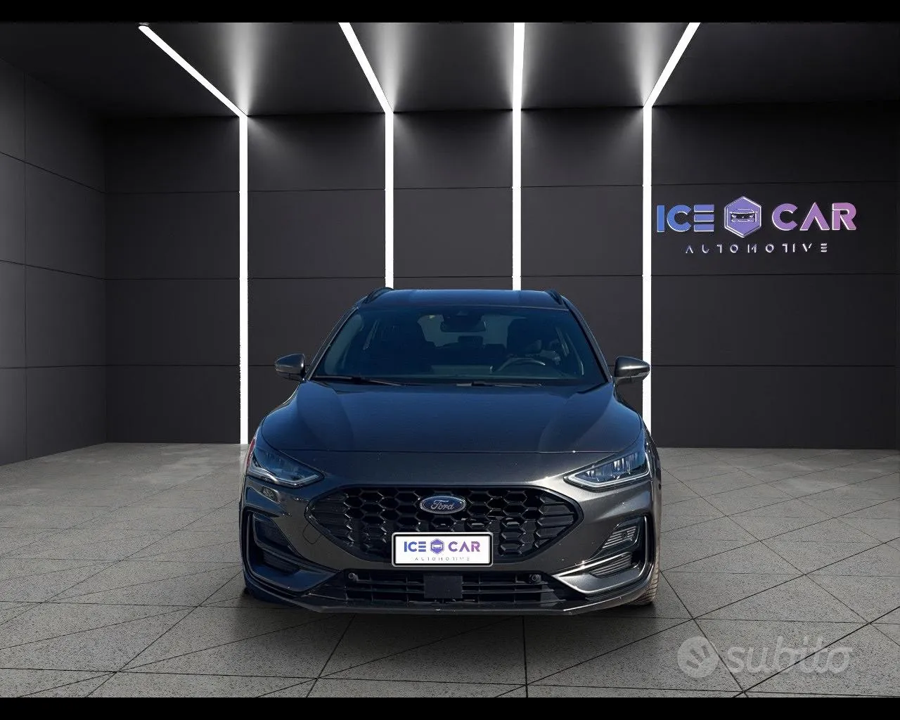 Ford Focus 2023 photo 2