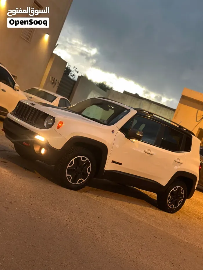 Jeep Renegade 2015 photo 2